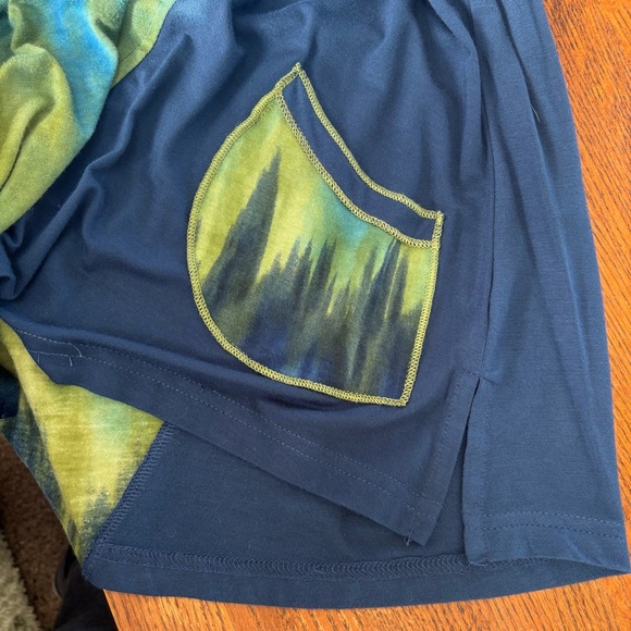 Parsley & Sage Tunic V-Neck Top Blue and Green Women M 3/4 Sleeve Soft - Picture 7 of 11